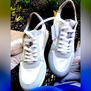 Men’s sneakers Size 11 1/2